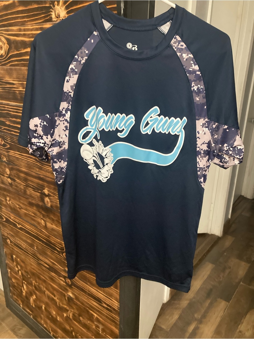 Young Guns Navy Graphic Short-Sleeve Kids Performance Tee